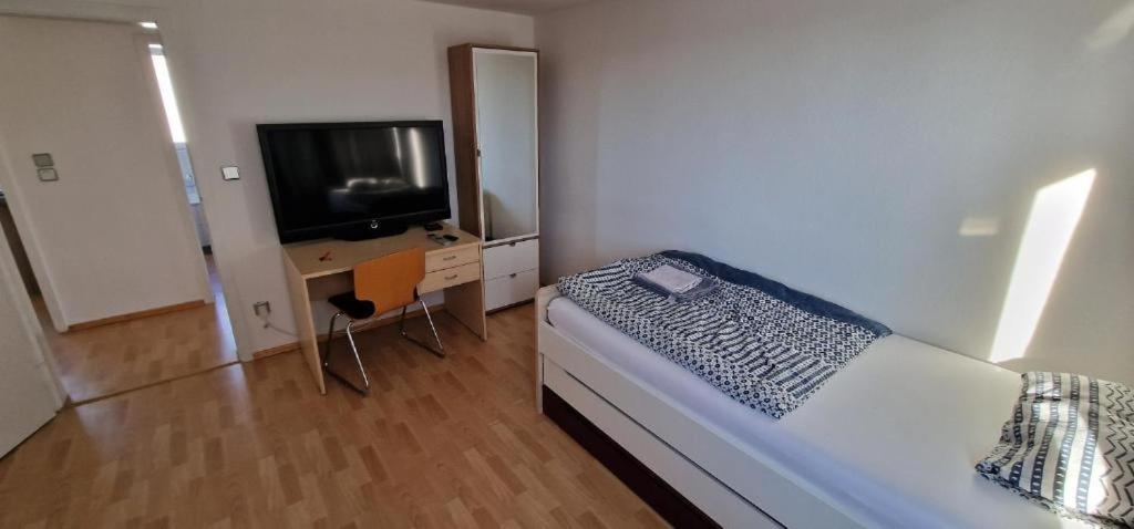 Rooms & Apartments Schwaebisch Gmuend Exterior foto