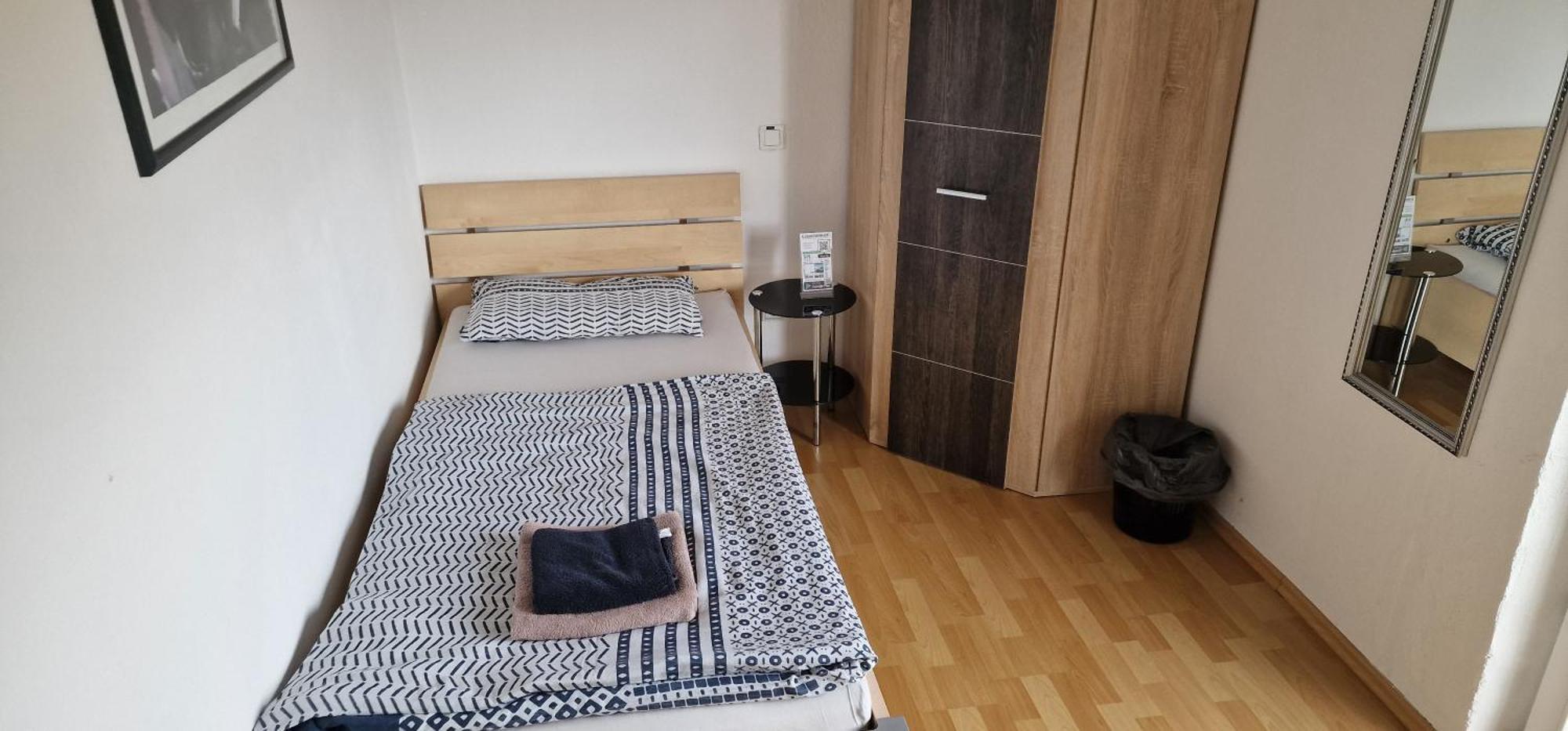 Rooms & Apartments Schwaebisch Gmuend Exterior foto
